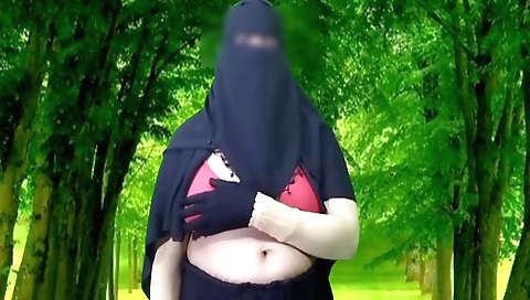 Indian girl in her sexy lingerie takes off her clothes