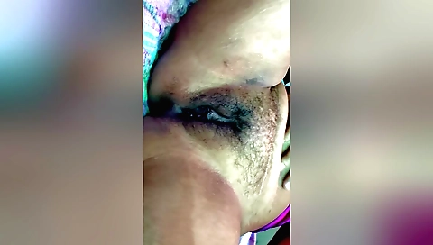 Amateurs hot curly haired bhabhi finger her hairy pussy