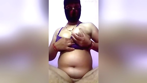 Indian hairy girl with a nice hairy pussy and hairy pussy