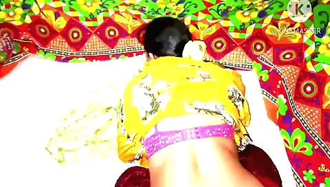 Indian sex video shows the girl getting fucked by a guy
