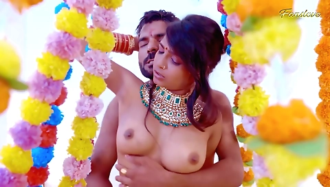 Indian babe getting a hot wedding sex with her maid