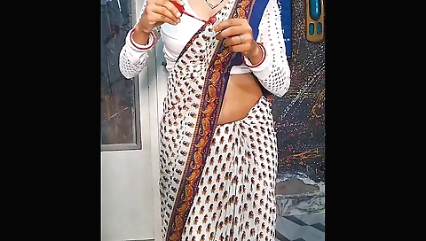 Indian girl in sexy dress and stockings solo video