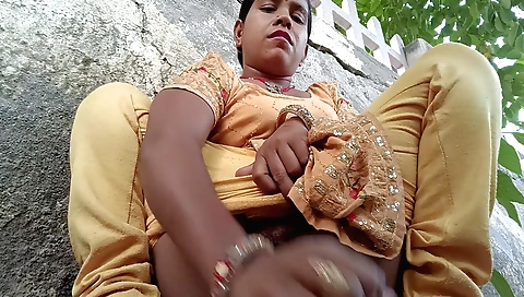Devar bhabhi playing with her fingers while getting her pussy in