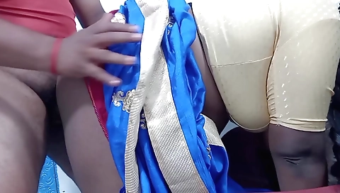 Indian bhabhi with a big booty sucks and fucks a dick