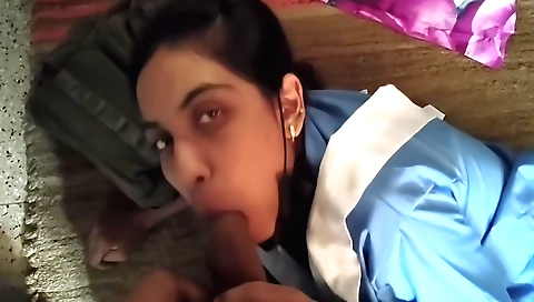 Indian girl is going to fuck in a very exciting way
