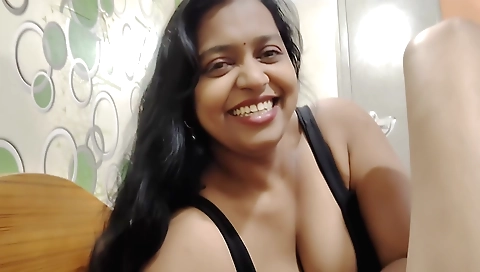 Amateur black stepsister masturbates and sucks cock