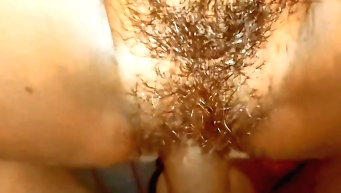 Indian girl takes a hot blowjob in a hairy pussy porn