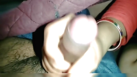 Blondie milf sucks and rides a cock in a tight alley