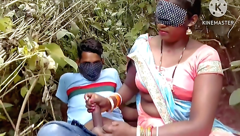 Indian girl gets her asshole penetrated in the jungle