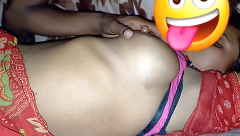 Sexy amateur teen has an exciting first sex in hindi