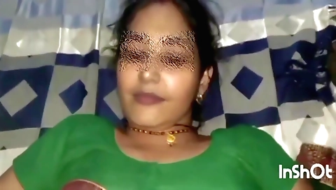 Bhabhi is a pretty brunette and loves to fuck in bed