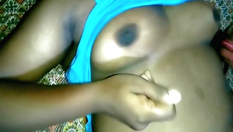 Hot girl is masturbating in mirror after masturbation