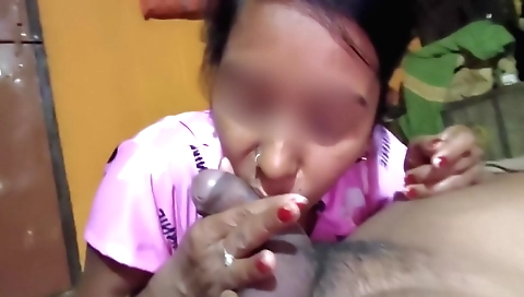 Indian bhabhi sucking a young man's cock in hot sex