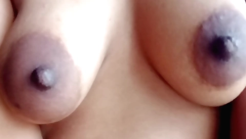 Indian babe masturbates in homemade sex webcam vid