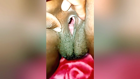 Indian babe gets fucked with her lover in POV video