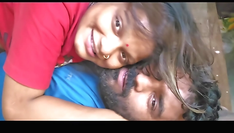 Indian babe is fucked by her boyfriend in the village