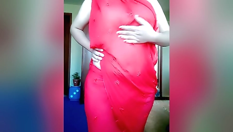 Amateur sex video - indian solo female with huge boobs