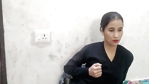 Indian solo female video with a hot and juicy pussy