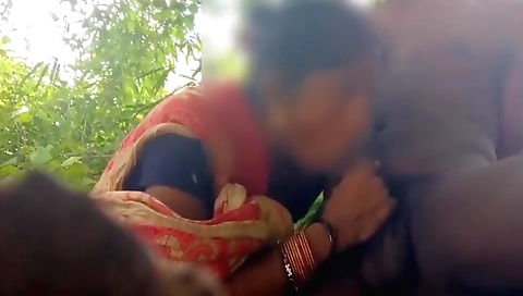 Indian girl rides a cock in a dusty jungle in an amateur video