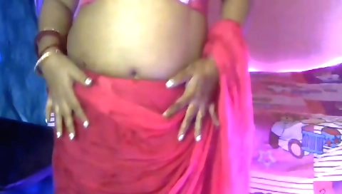 Hottie gets off in a shower and masturbates in her own house