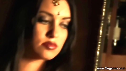 Stunning Indian bitches naked and she's fucking herself