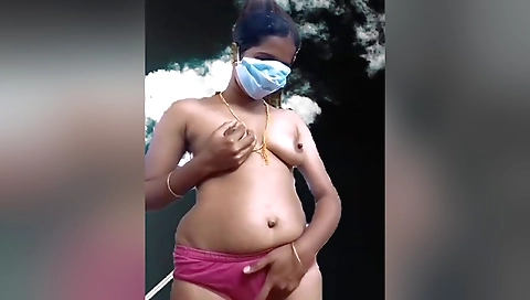 amateur brunette naked in outdoor video recording 2015