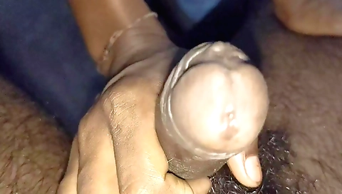 Indian girl gives a nice handjob in amateur porn video