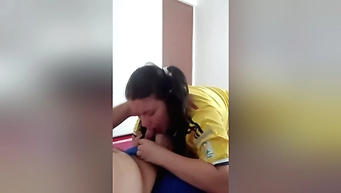 Amazing stepmom with a very nice body and a great mouth