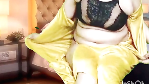 Indian brunette stepsister masturbates hairy pussy
