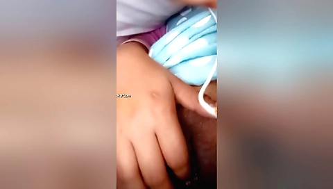 Amateur girl is showing her hairy pussy on webcamera