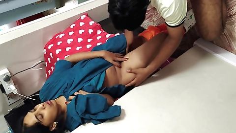 Indian girl with small boobs gets her pussy fucked