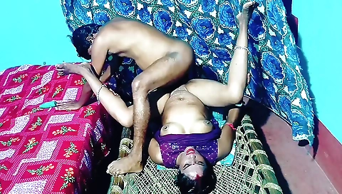 Indian teen 18+ married girl amateur fucking with bangali