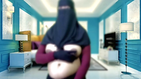 Sexy bangladesh housewife is shaking her tits on camera