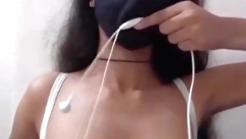 Indian amateur webcam solo video of a girl with big tits