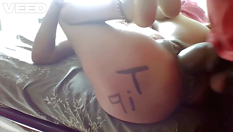 Indian chick with a small ass makes her boyfriend wet