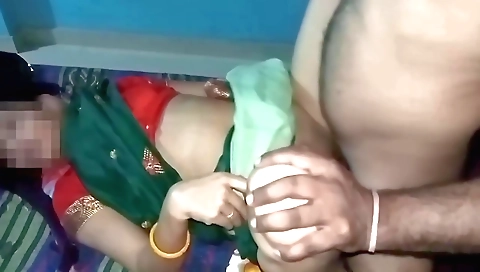 Indian girl with hairy pussy gets banged by her servant