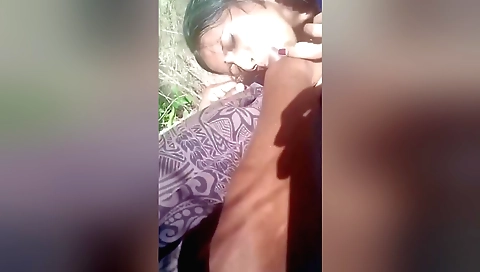 Hot indian teen amateur in sexy outfit doing outdoor sex