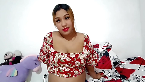 Indian brunette fucks in POV in amateur porn video