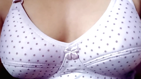 Hot indian housewife 18+ video with sexy pussy licking