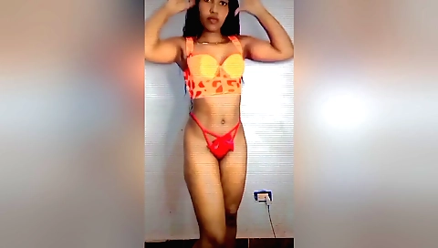 Brunette makes stranger happy while swapping clothes