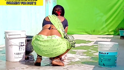 Indian chick sucks on a dong and gets to cum in her mouth