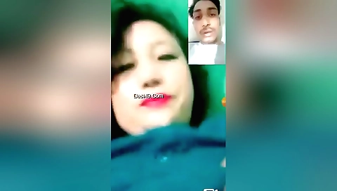 My amateur solo vid reveals a very hot little chick