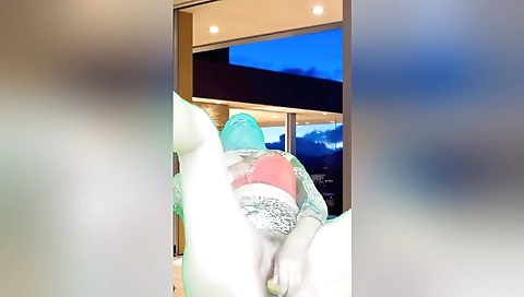 Amateur big natural ass sex with a dick inside the pussy