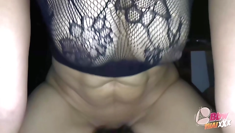 Amateur milf with big tits is showing her sexy body