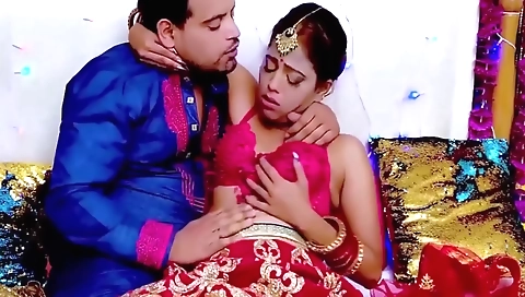 Indian babe with a hot body and sexy hair takes first time