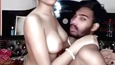 Indian brunette gets fucked by her husband in her mouth