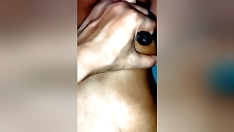 Bhabhi fucks her husband's boyfriend in the first time