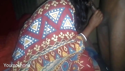 Indian girl is a real pleasure to watch in her own house