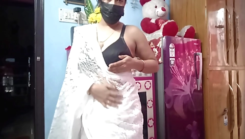 Indian mature stepmom in sexy saree with hairy pussy