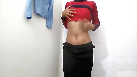 Hot amateur solo porn with a gorgeous amateur 18+ video